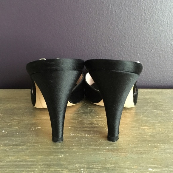 Michael Kors Women’s Black Satin Kitten Heels size 6 - Picture 3 of 4